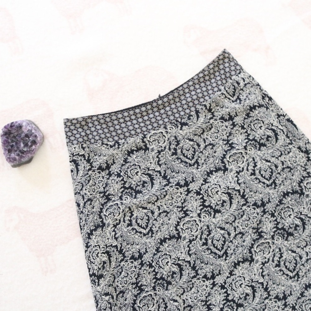 Vintage | Liz Claiborne Paisley Midi Skirt - Picture 2 of 6